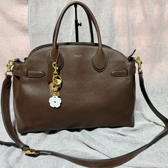 Coach Empire 40 Carryall in Brown – Refined Sophistication Meets Everyday Luxury - Picture 1 of 9